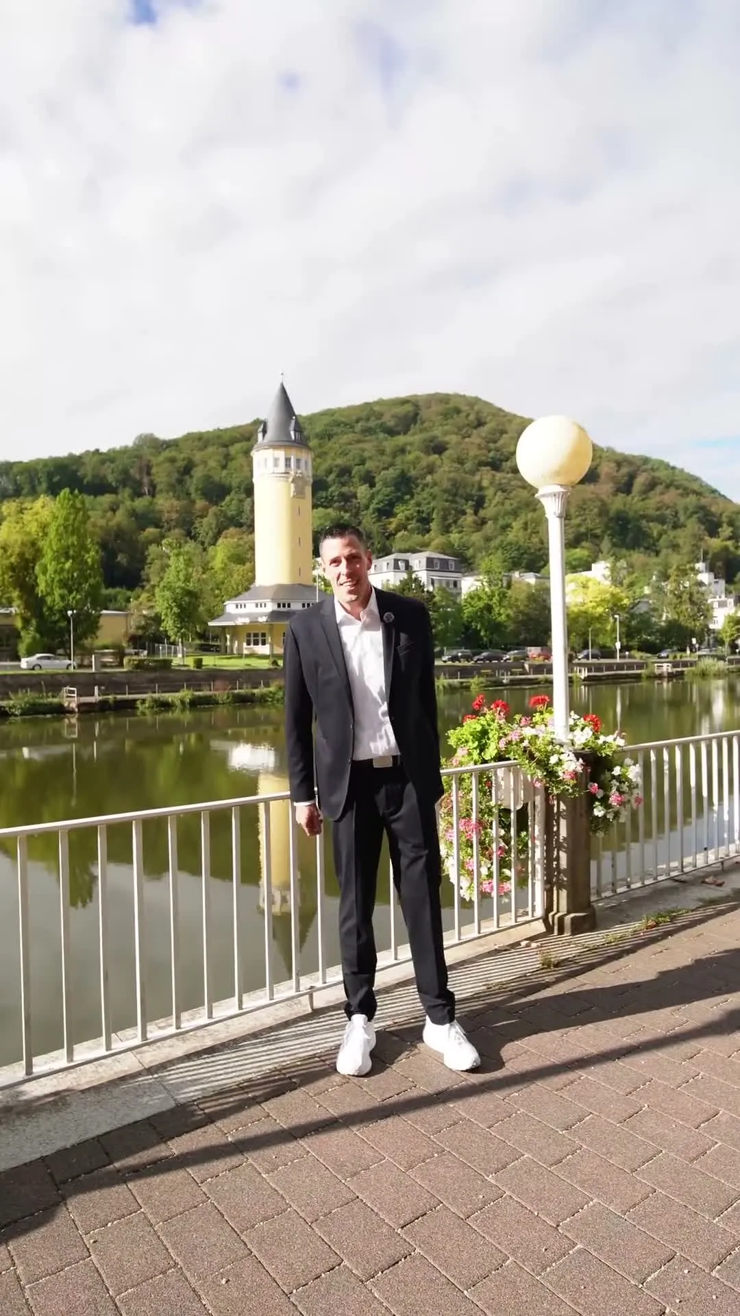 Standbild aus dem Video von Markus Bodo Wieseler